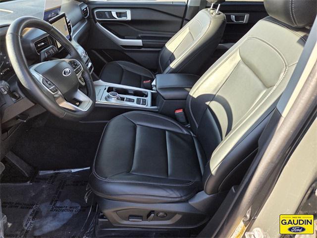 used 2022 Ford Explorer car, priced at $29,900