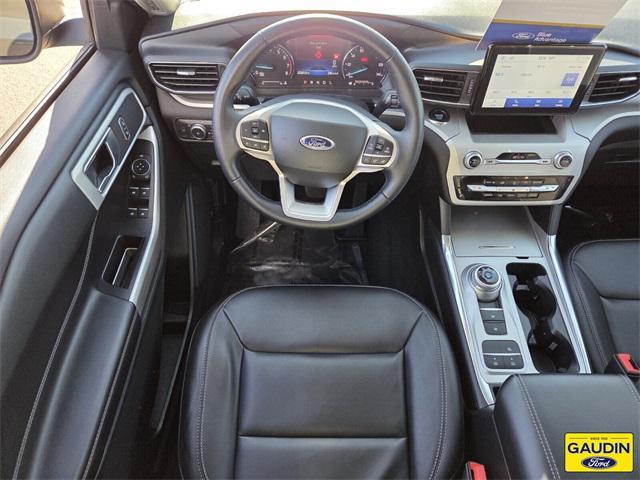 used 2022 Ford Explorer car, priced at $29,900