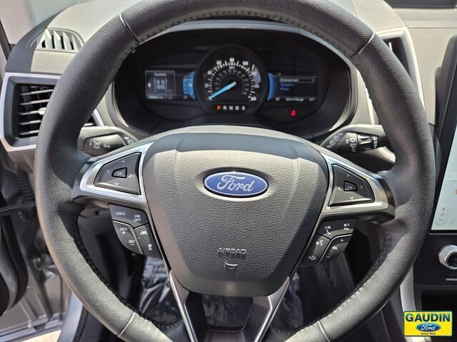 used 2024 Ford Edge car, priced at $25,900