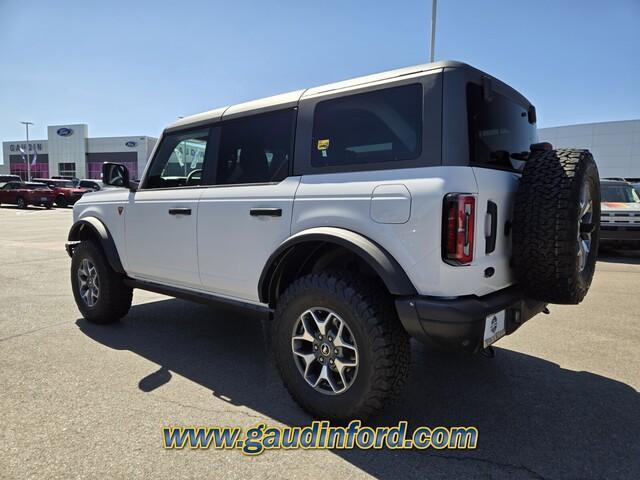 new 2024 Ford Bronco car, priced at $62,880