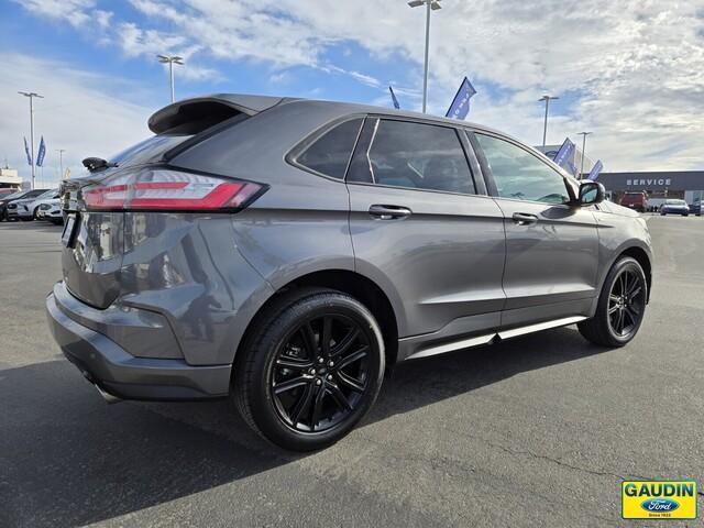 used 2021 Ford Edge car, priced at $24,900