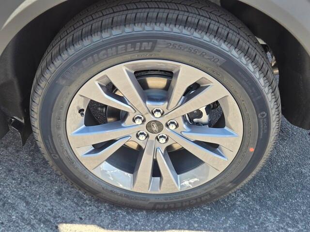 new 2025 Ford Explorer car, priced at $49,550