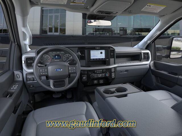 new 2025 Ford F-250 car, priced at $62,105