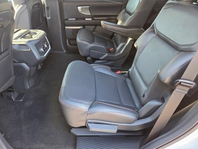 new 2025 Ford Expedition car, priced at $83,294