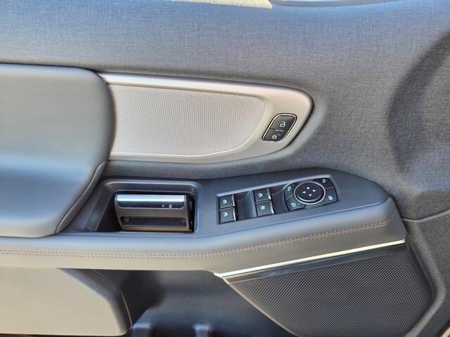 new 2025 Ford Expedition car, priced at $72,112