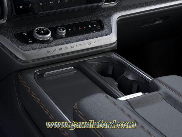 new 2025 Ford Expedition car, priced at $82,705