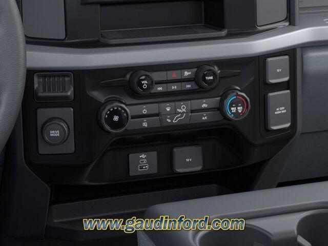 new 2025 Ford F-250 car, priced at $59,290