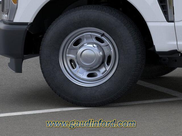 new 2025 Ford F-250 car, priced at $59,290