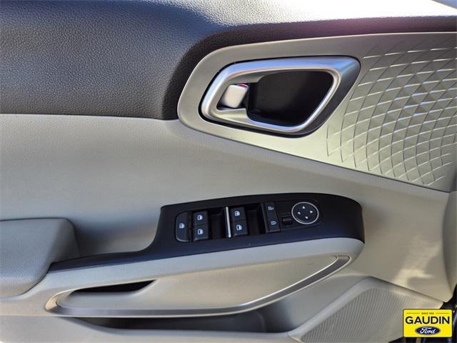 used 2023 Kia Soul car, priced at $14,977