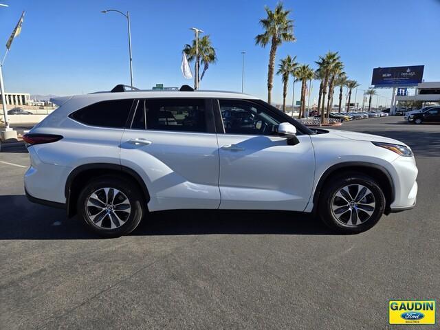 used 2024 Toyota Highlander car, priced at $44,900