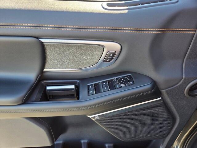 new 2025 Ford Expedition car, priced at $83,106