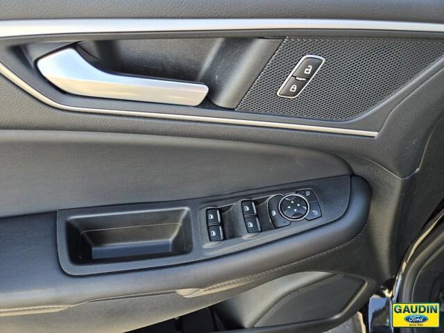 used 2023 Ford Edge car, priced at $24,500