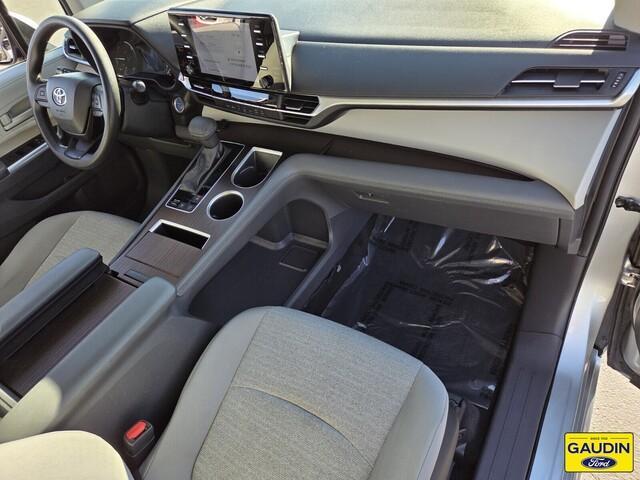 used 2024 Toyota Sienna car, priced at $39,900