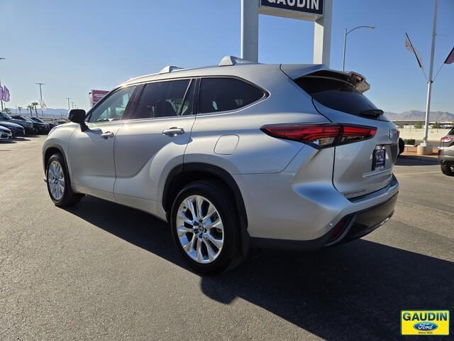 used 2020 Toyota Highlander car, priced at $33,816