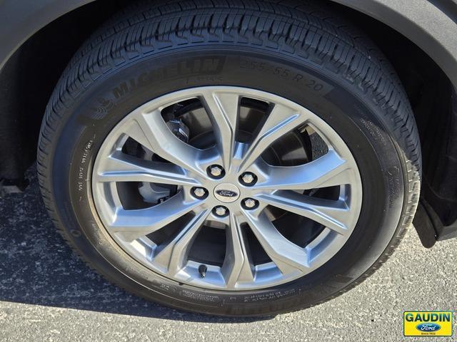 used 2024 Ford Explorer car, priced at $41,802