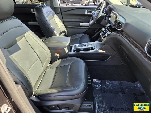 used 2024 Ford Explorer car, priced at $41,802