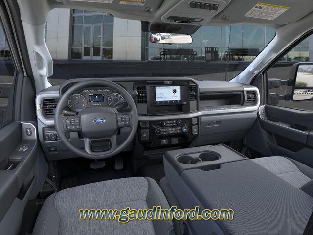 new 2025 Ford F-250 car, priced at $61,930