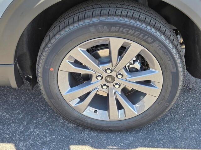 new 2025 Ford Explorer car, priced at $49,250