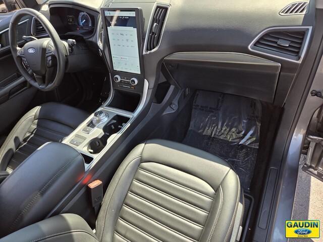 used 2022 Ford Edge car, priced at $24,900