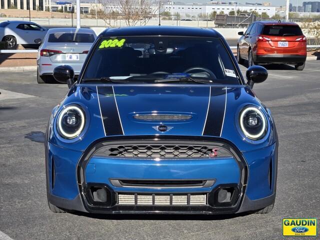 used 2024 MINI Hardtop car, priced at $23,900