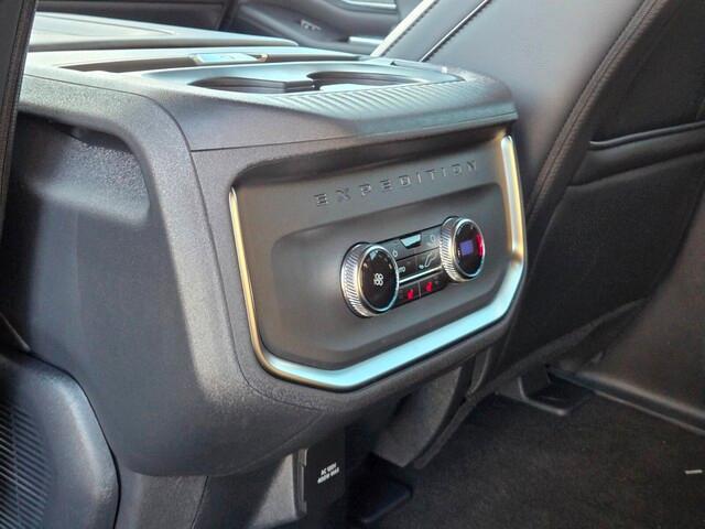 new 2025 Ford Expedition car, priced at $82,941