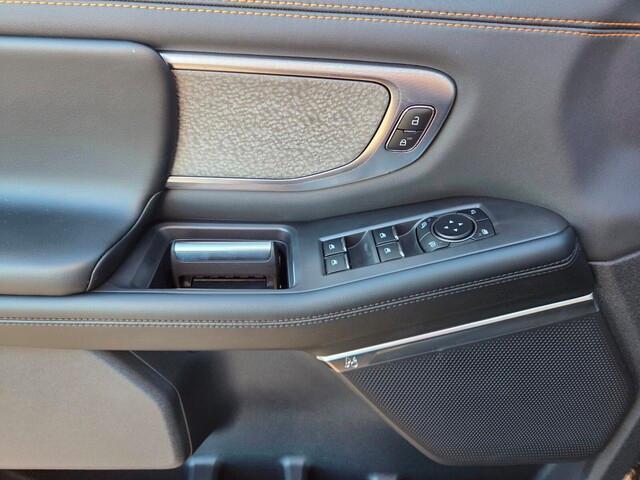 new 2025 Ford Expedition car, priced at $82,941