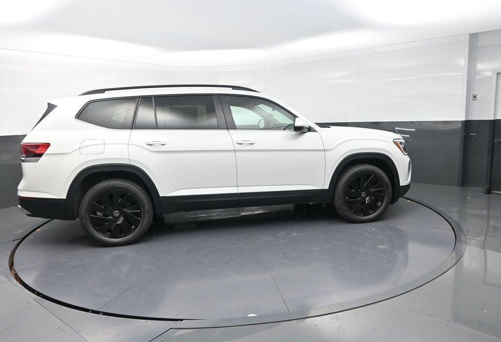 new 2026 Volkswagen Atlas car, priced at $46,427