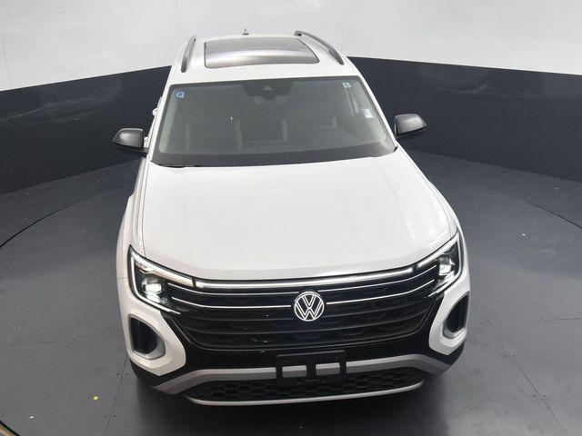 new 2024 Volkswagen Atlas car, priced at $42,941