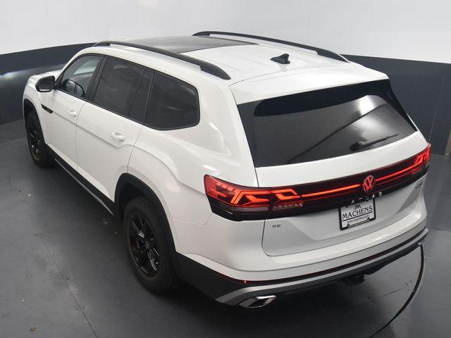 new 2024 Volkswagen Atlas car, priced at $42,941