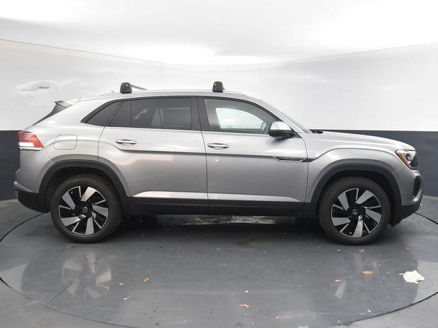 new 2024 Volkswagen Atlas Cross Sport car, priced at $39,031