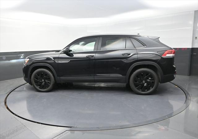 new 2025 Volkswagen Atlas Cross Sport car, priced at $45,026