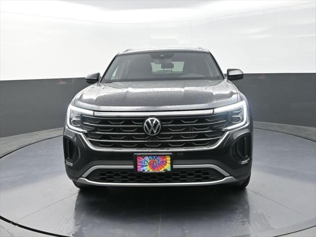 new 2025 Volkswagen Atlas Cross Sport car, priced at $45,026