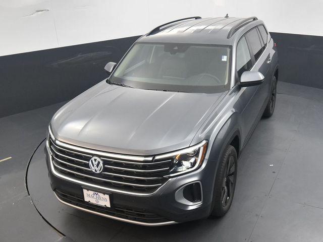 new 2024 Volkswagen Atlas car, priced at $40,915