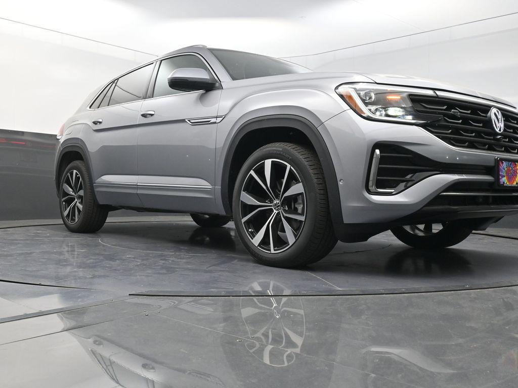 new 2025 Volkswagen Atlas Cross Sport car, priced at $49,435