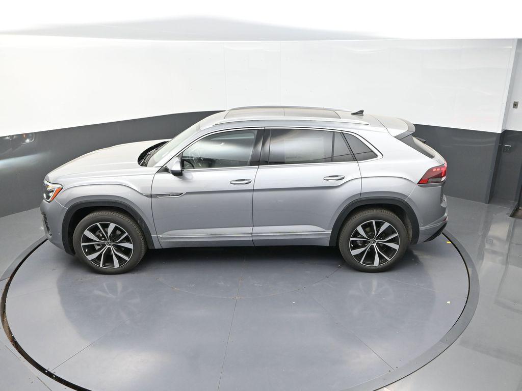 new 2025 Volkswagen Atlas Cross Sport car, priced at $49,435