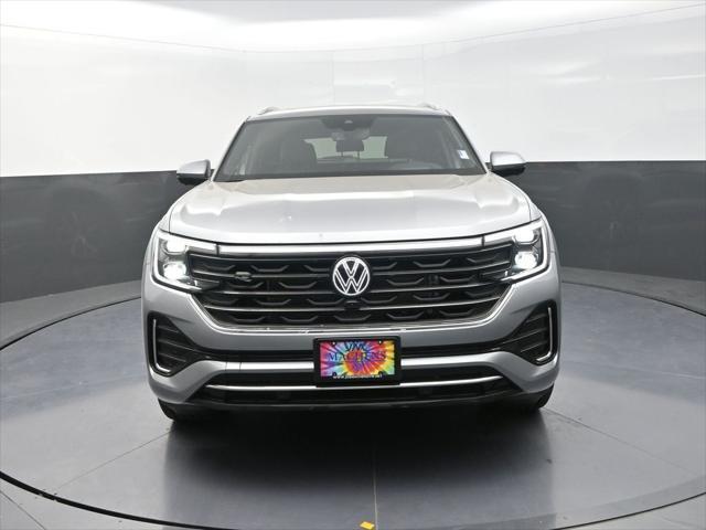 new 2025 Volkswagen Atlas Cross Sport car, priced at $51,435