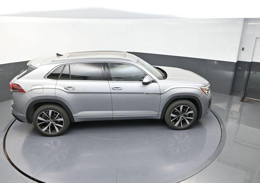 new 2025 Volkswagen Atlas Cross Sport car, priced at $49,435