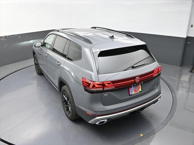 new 2025 Volkswagen Atlas car, priced at $47,014
