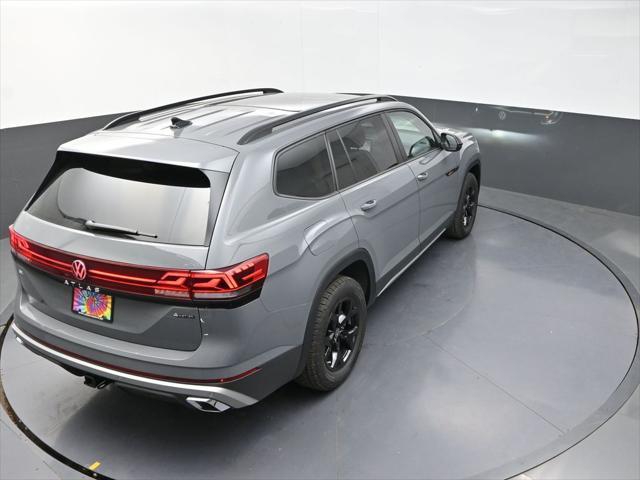 new 2025 Volkswagen Atlas car, priced at $47,014