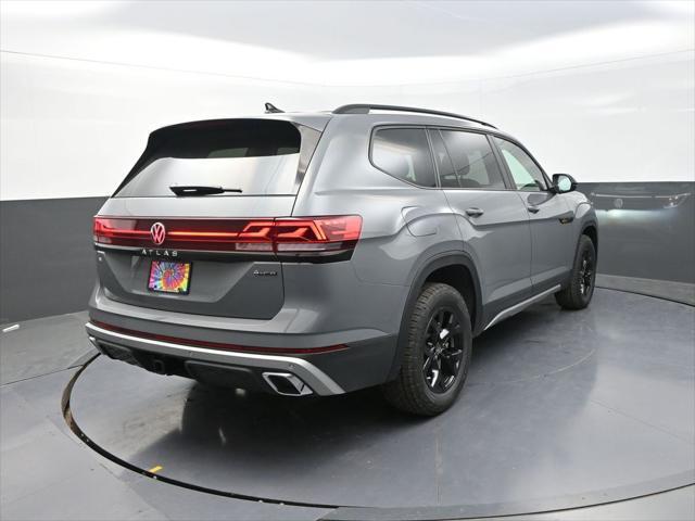 new 2025 Volkswagen Atlas car, priced at $47,014