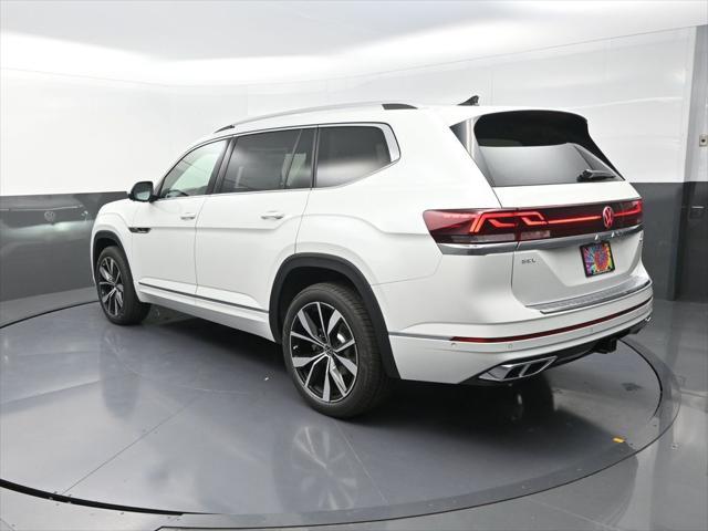 new 2025 Volkswagen Atlas car, priced at $51,728