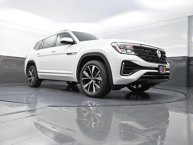 new 2025 Volkswagen Atlas car, priced at $51,728