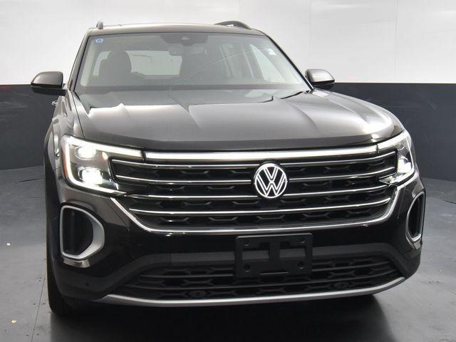 new 2024 Volkswagen Atlas car, priced at $41,671