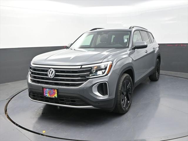 new 2025 Volkswagen Atlas car, priced at $46,073