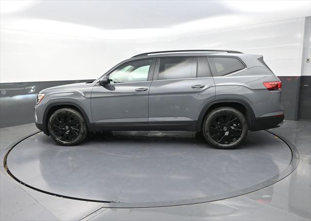 new 2025 Volkswagen Atlas car, priced at $46,073