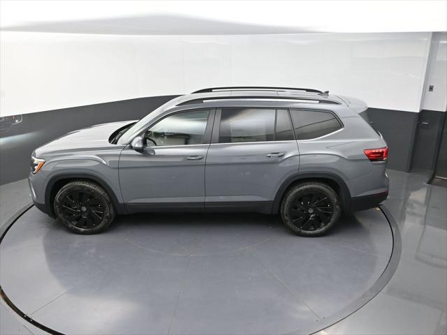new 2025 Volkswagen Atlas car, priced at $46,073