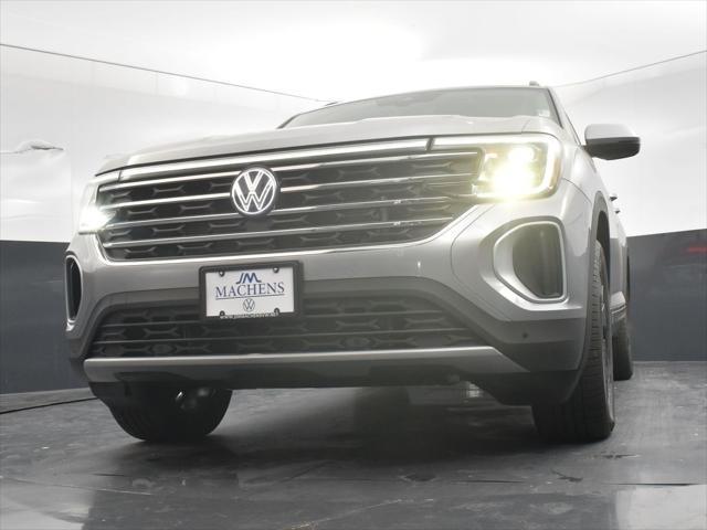 new 2025 Volkswagen Atlas car, priced at $45,073