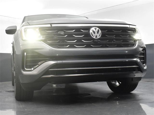 new 2024 Volkswagen Atlas car, priced at $51,531