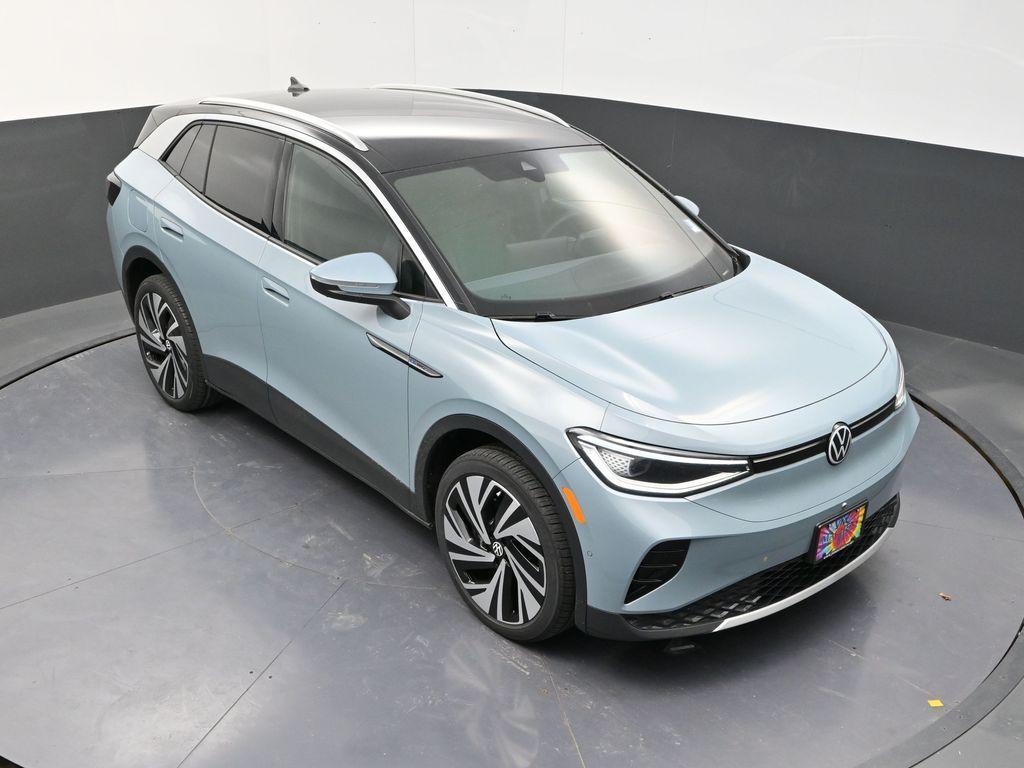 new 2025 Volkswagen ID.4 car, priced at $49,028