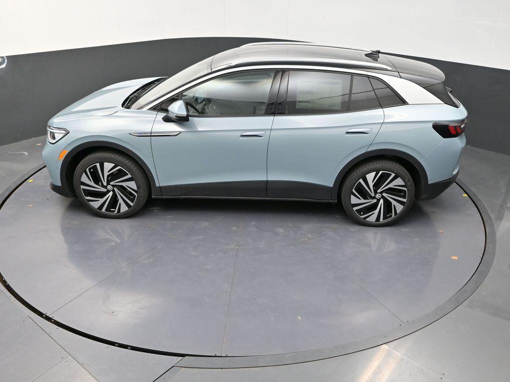 new 2025 Volkswagen ID.4 car, priced at $49,028
